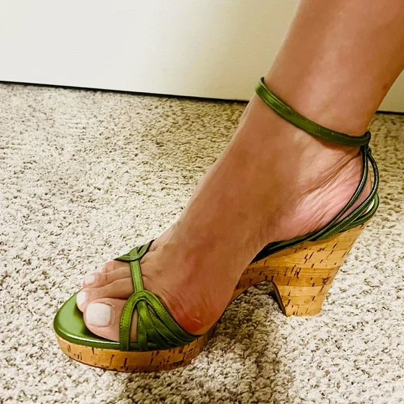 Dior Green Heels with Ankle Strap and Wedge - AUTHENTIC! New with box - Picture 5 of 6